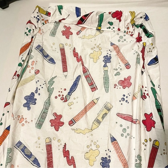 Vintage Multi Coloured Crayon and Pencil Patterned Twin Fitted Sheet - Picture 11 of 16